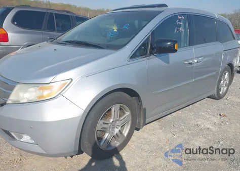 2011 Honda Odyssey Touring/Touring Elite из США, поврежденный, VIN 5FNRL5H92BB047064